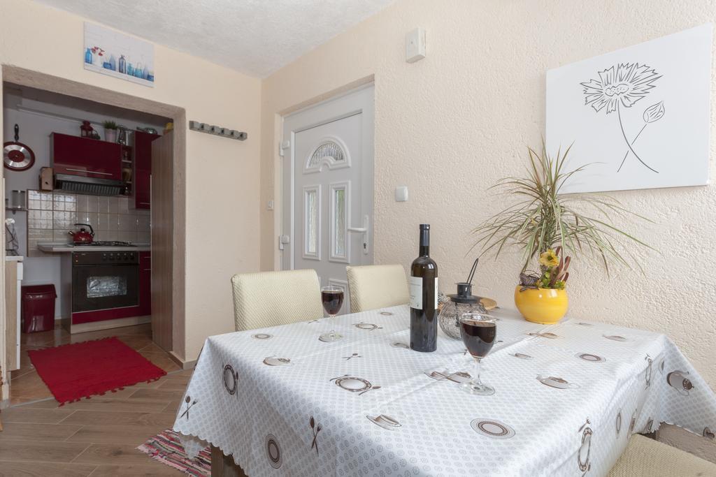 Apartment Mario Dramalj Buitenkant foto